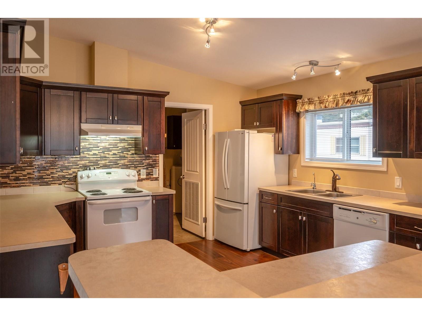 Property at 1302 Cedar Street Unit# 7 image 3