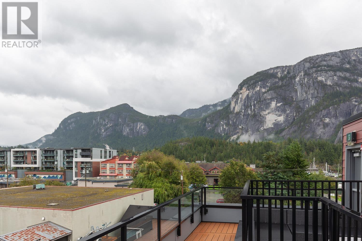 202 37808 THIRD AVENUE, Squamish, British Columbia