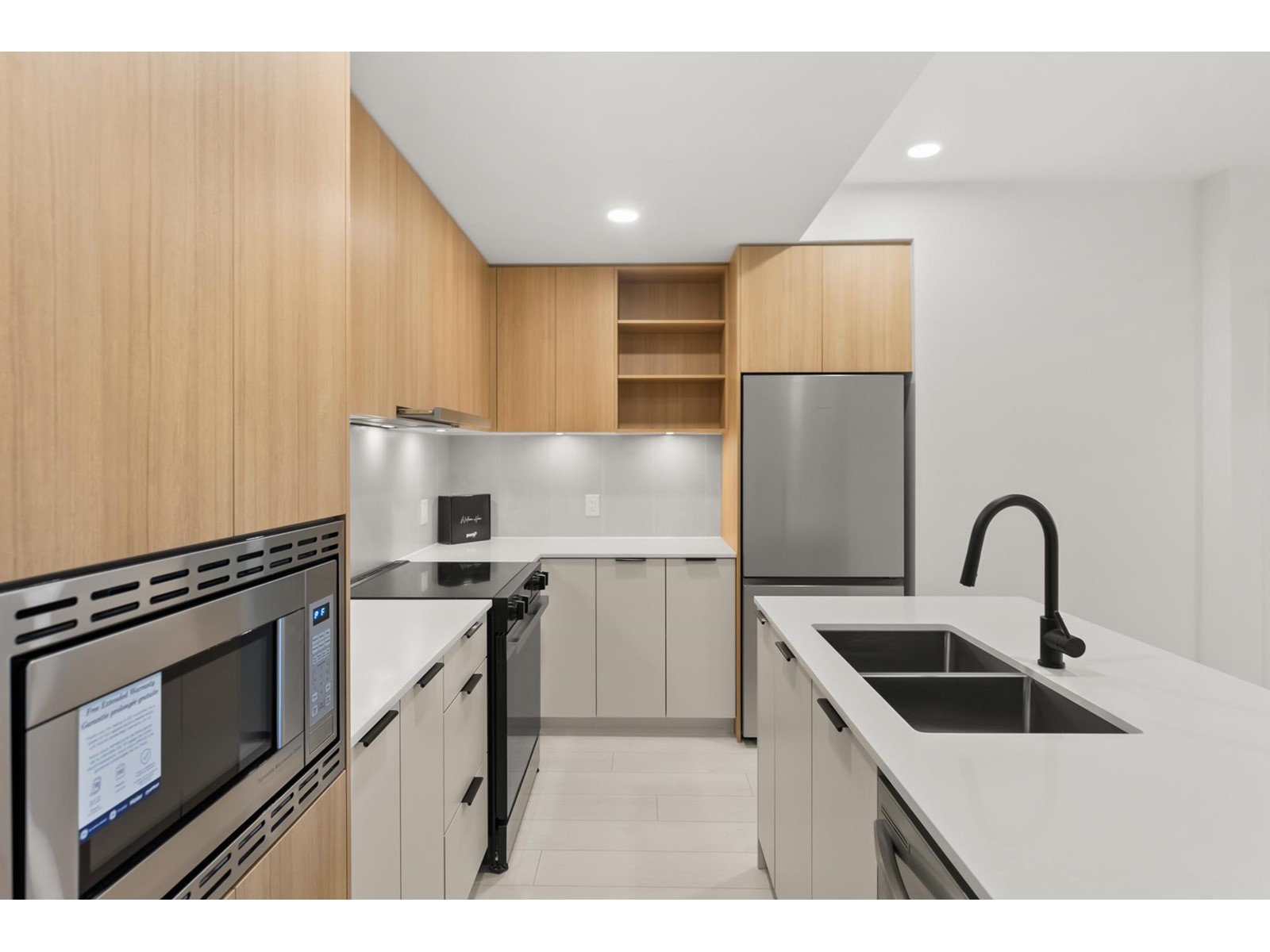 527 9456 134 Street, Surrey, British Columbia  V3V 0G8 - Photo 8 - R2971478