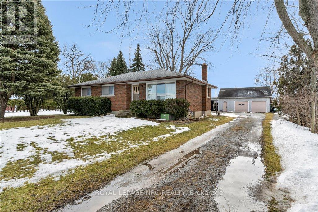 1740 Third Avenue, St. Catharines, Ontario  L2R 6P9 - Photo 1 - X11992359