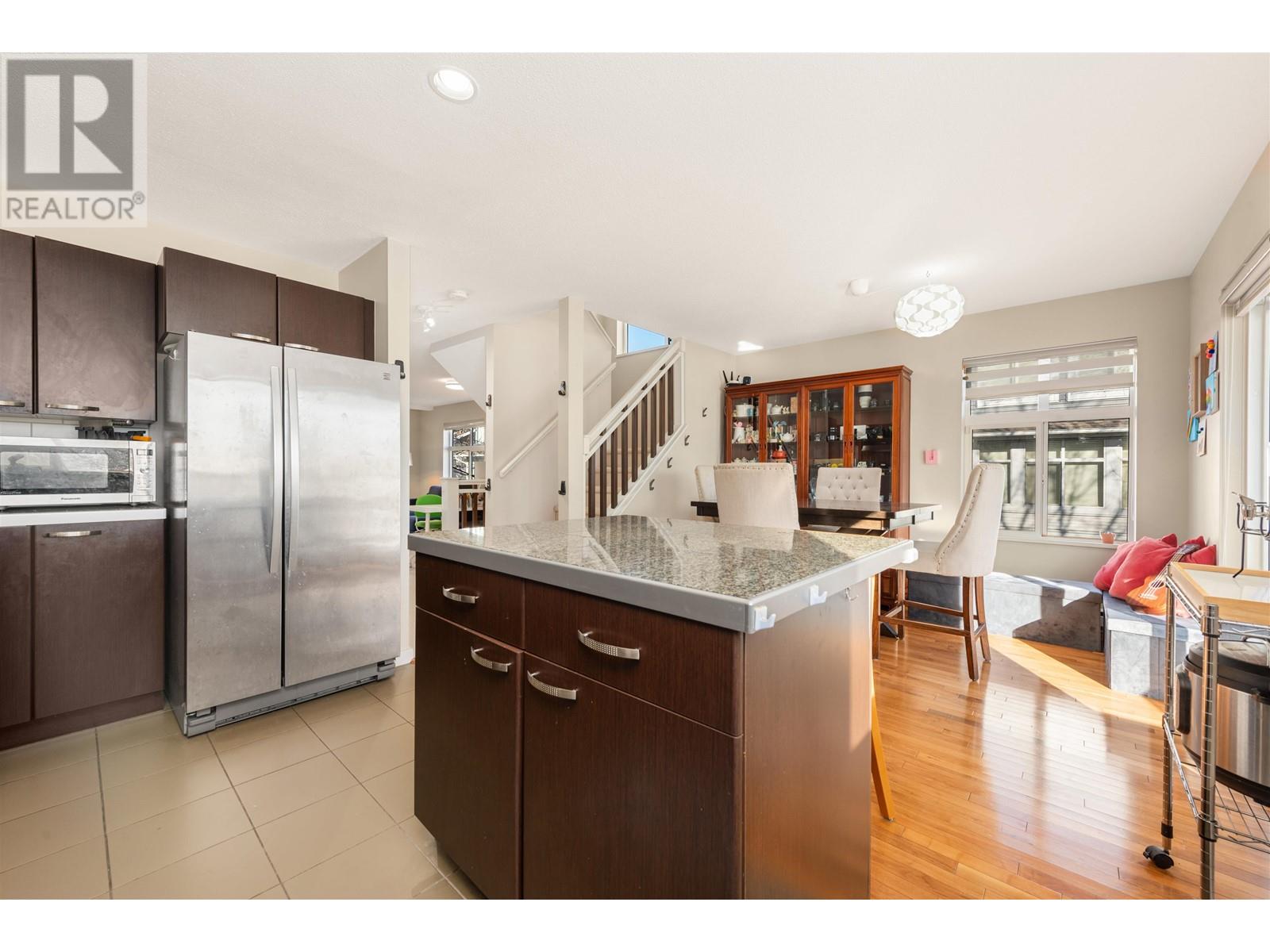 Listing Picture 11 of 38 : 23 9533 GRANVILLE AVENUE, Richmond / 烈治文 - 魯藝地產 Yvonne Lu Group - MLS Medallion Club Member