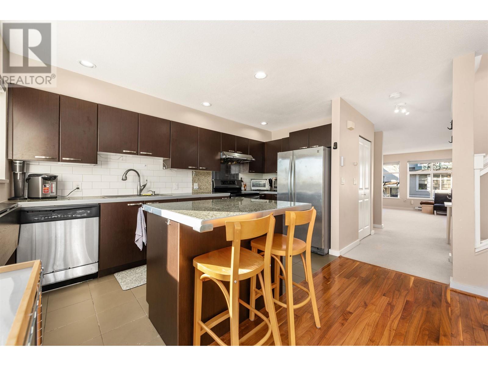 Listing Picture 8 of 38 : 23 9533 GRANVILLE AVENUE, Richmond / 烈治文 - 魯藝地產 Yvonne Lu Group - MLS Medallion Club Member