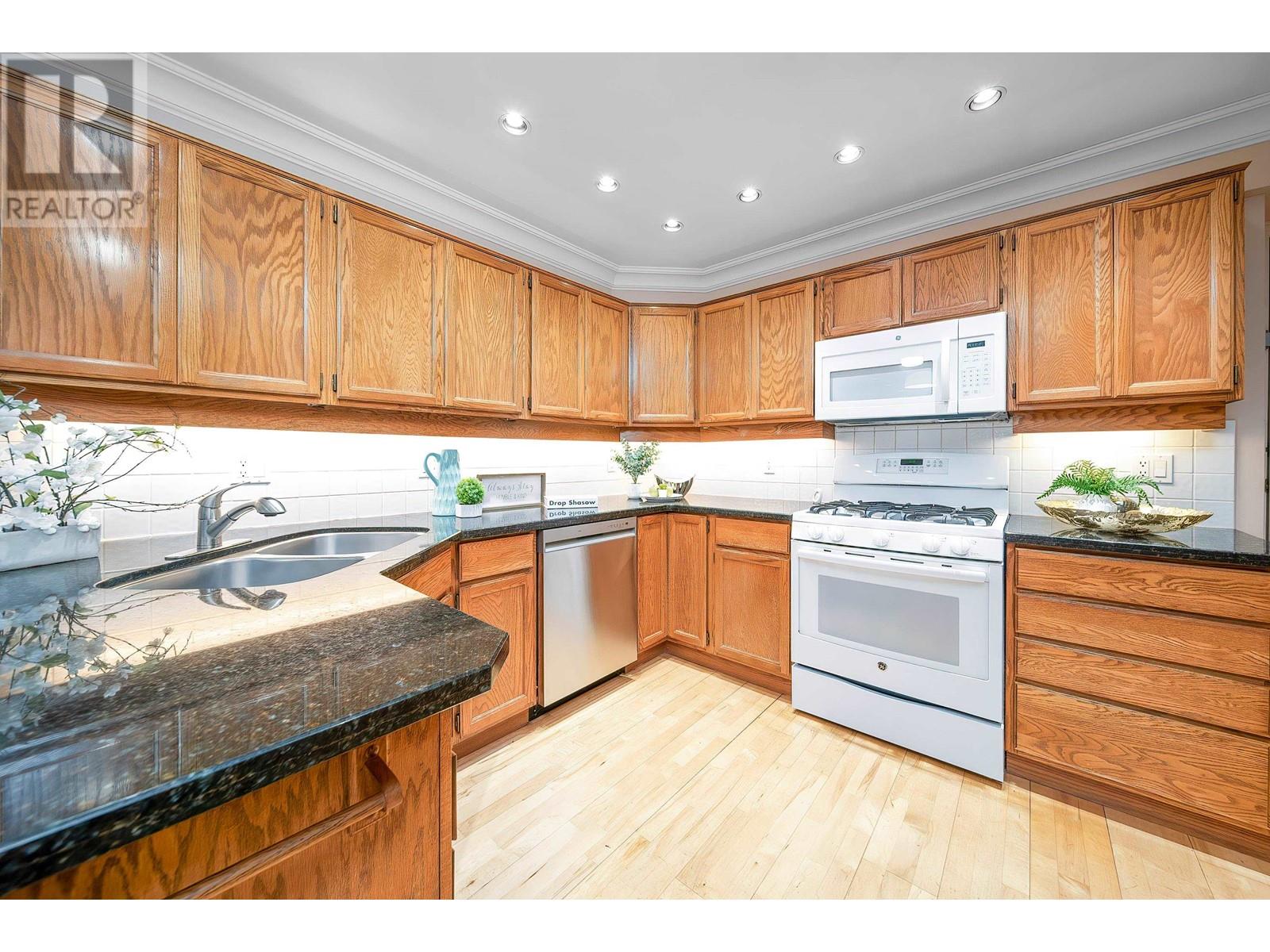 4308 Craigflower Drive, Richmond, British Columbia  V7C 4W3 - Photo 19 - R2971569