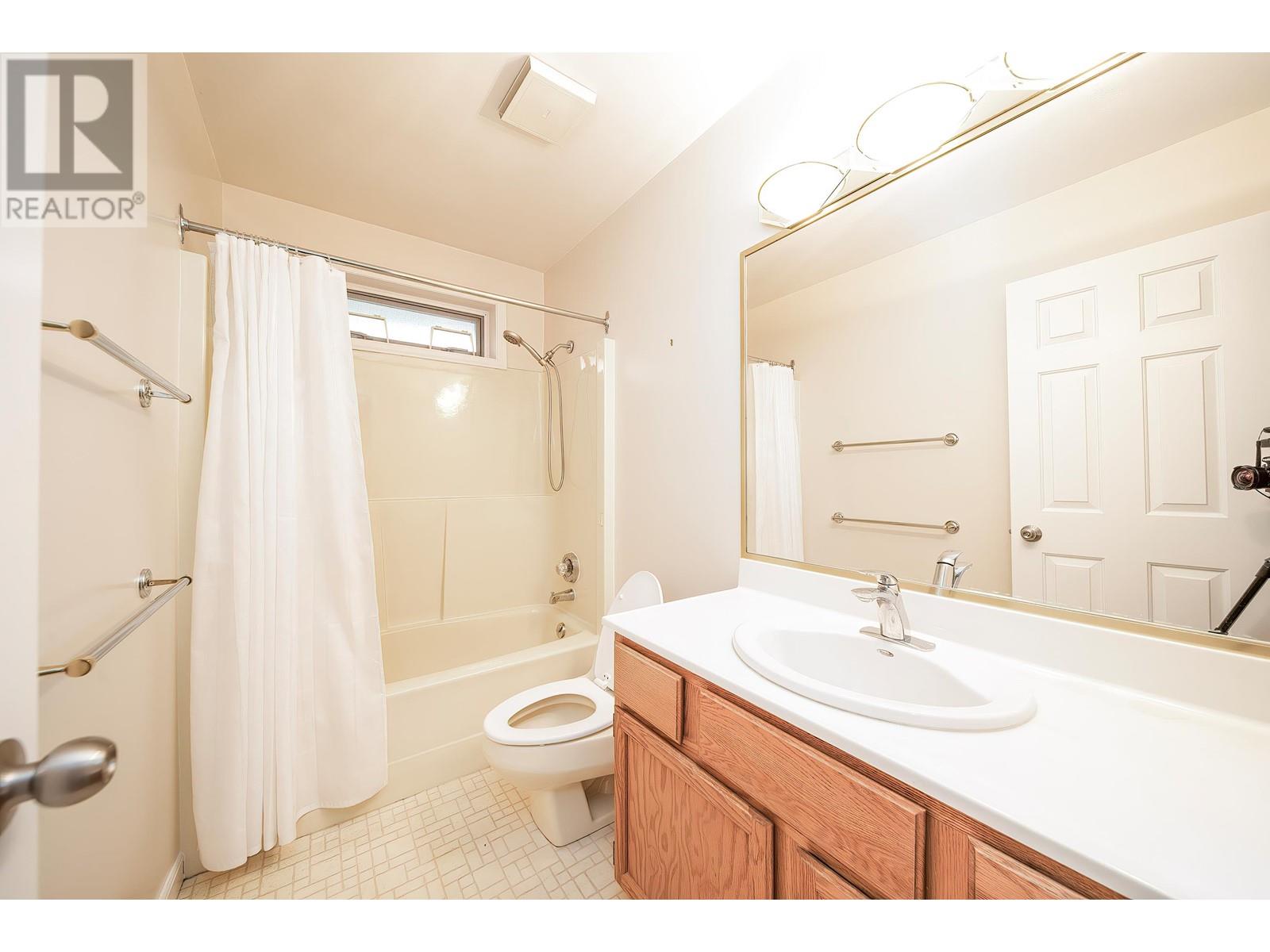 4308 Craigflower Drive, Richmond, British Columbia  V7C 4W3 - Photo 29 - R2971569