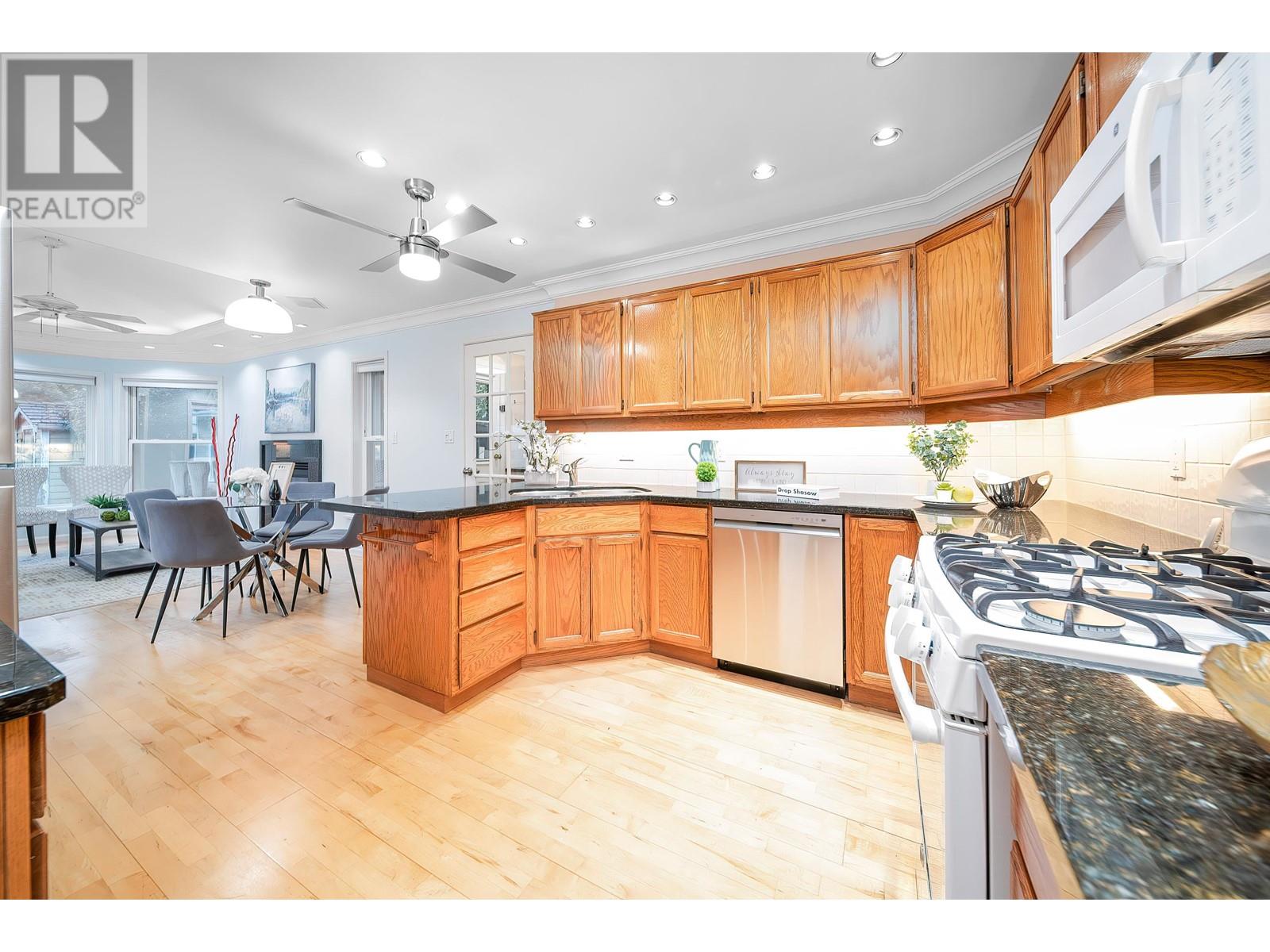 4308 Craigflower Drive, Richmond, British Columbia  V7C 4W3 - Photo 18 - R2971569