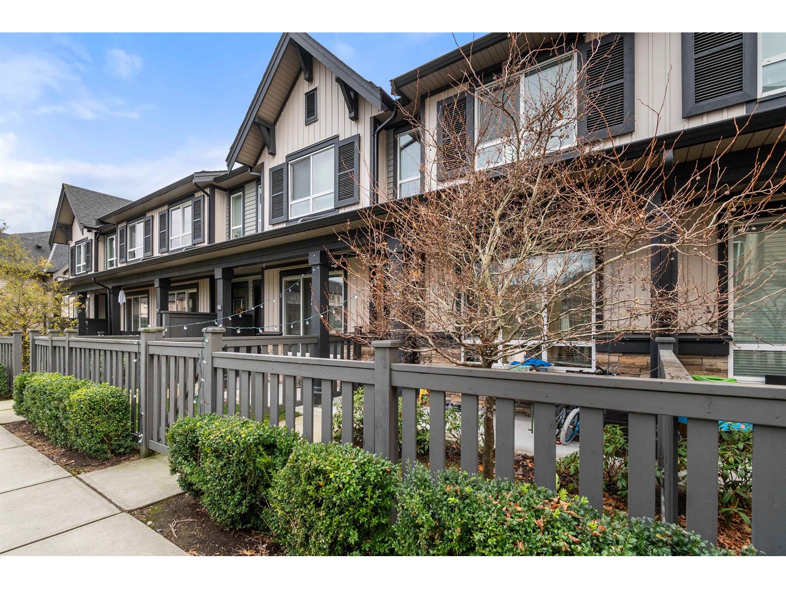 Property at 93 30930 WESTRIDGE PLACE image 2