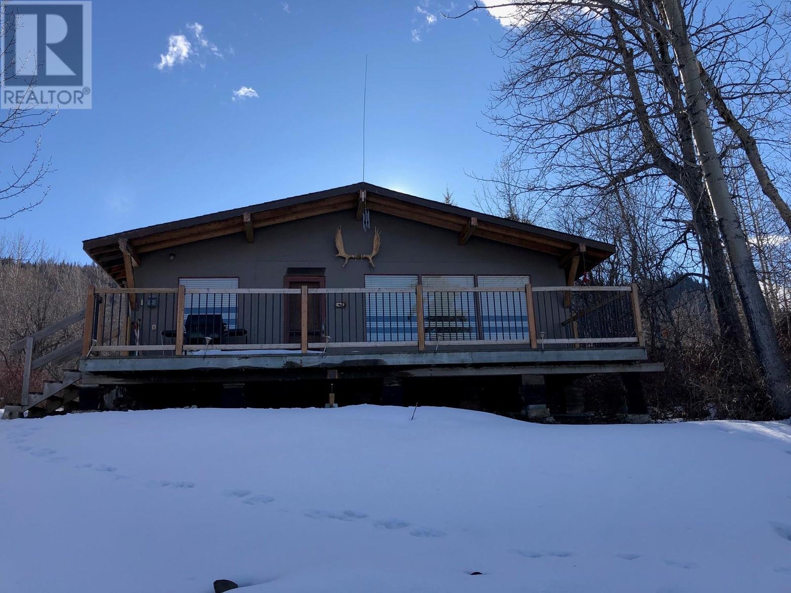 6898 South Moberly Lake Road, Moberly Lake, British Columbia