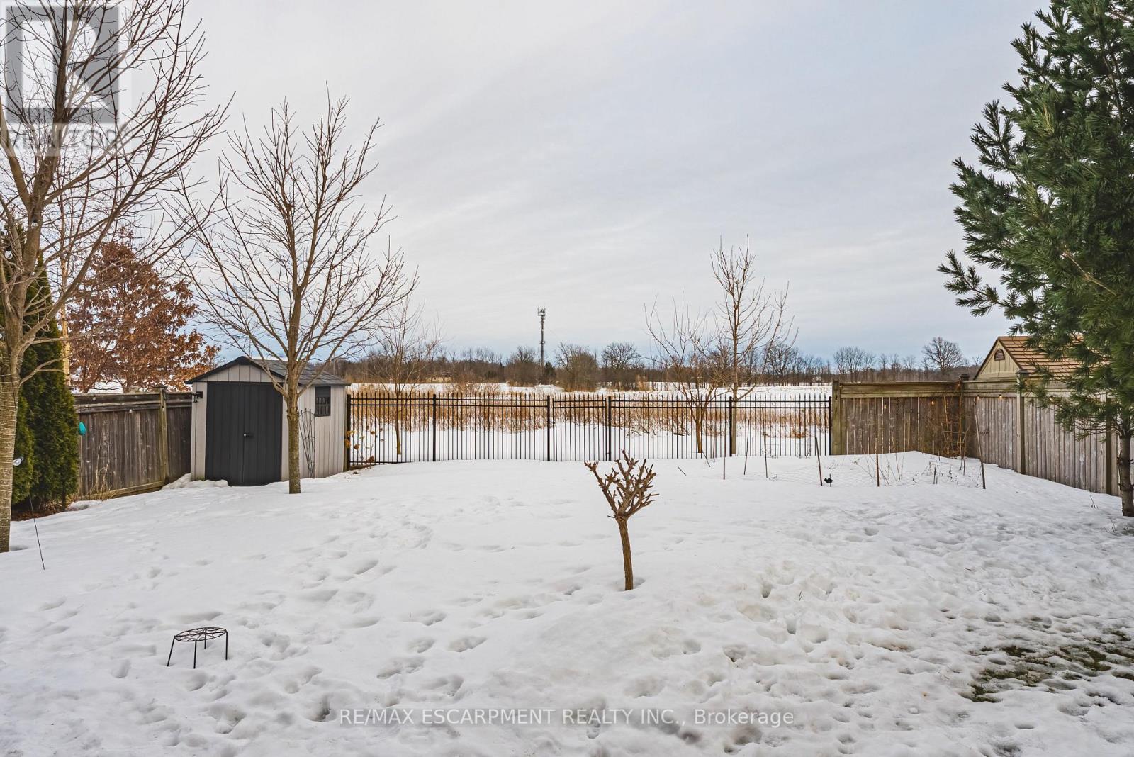 35 Greti Drive, Hamilton, Ontario  L9B 0C9 - Photo 47 - X11992371