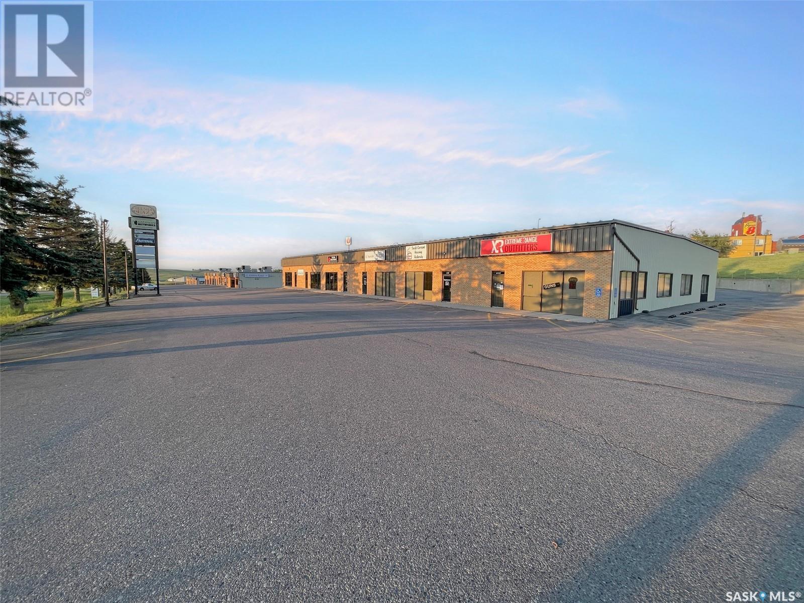 5A 1071 Central AVENUE N, Swift Current, Saskatchewan