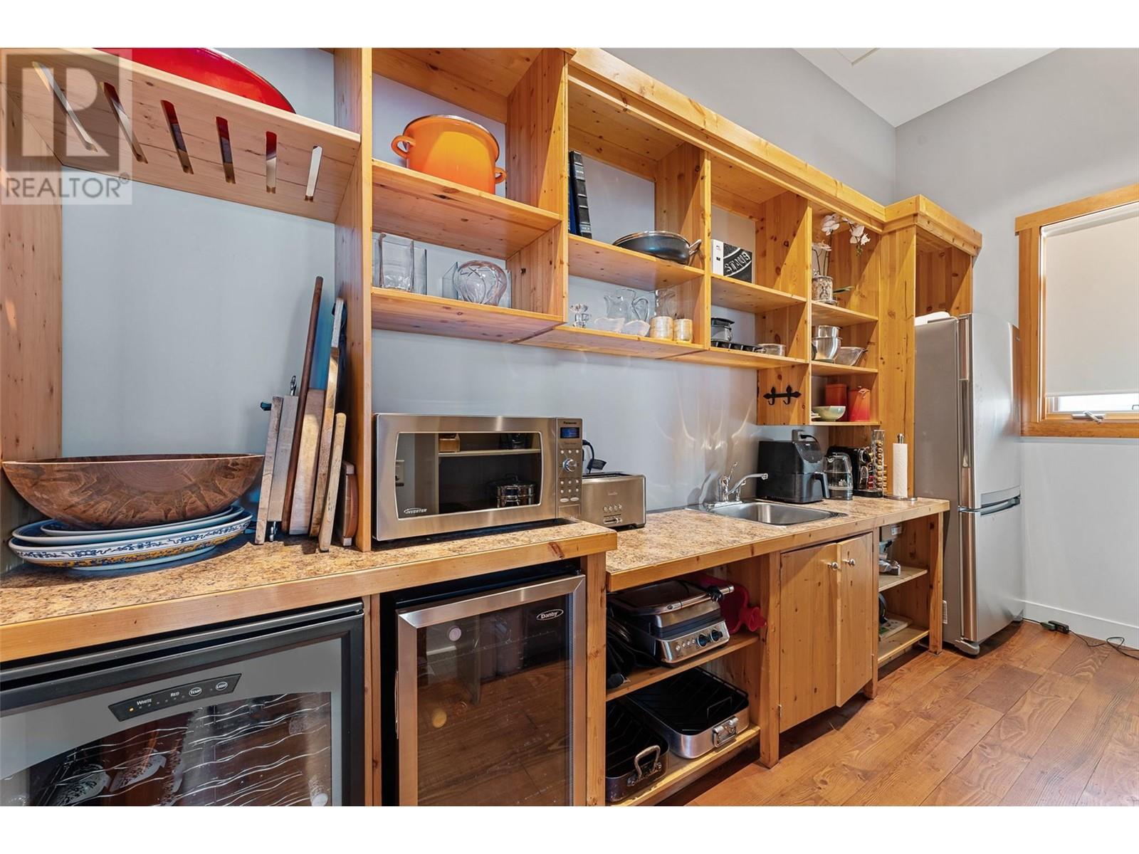 Property at 414 Okaview Road image 5
