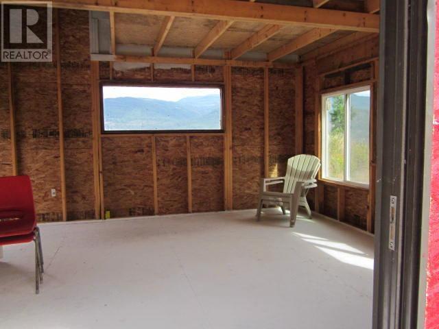 200 Lower Arrow Lake, Castlegar, British Columbia  V1N 4H8 - Photo 14 - 10336331
