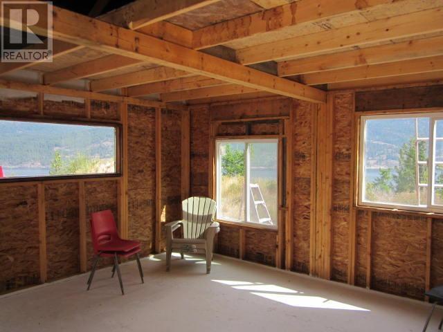 200 Lower Arrow Lake, Castlegar, British Columbia  V1N 4H8 - Photo 12 - 10336331