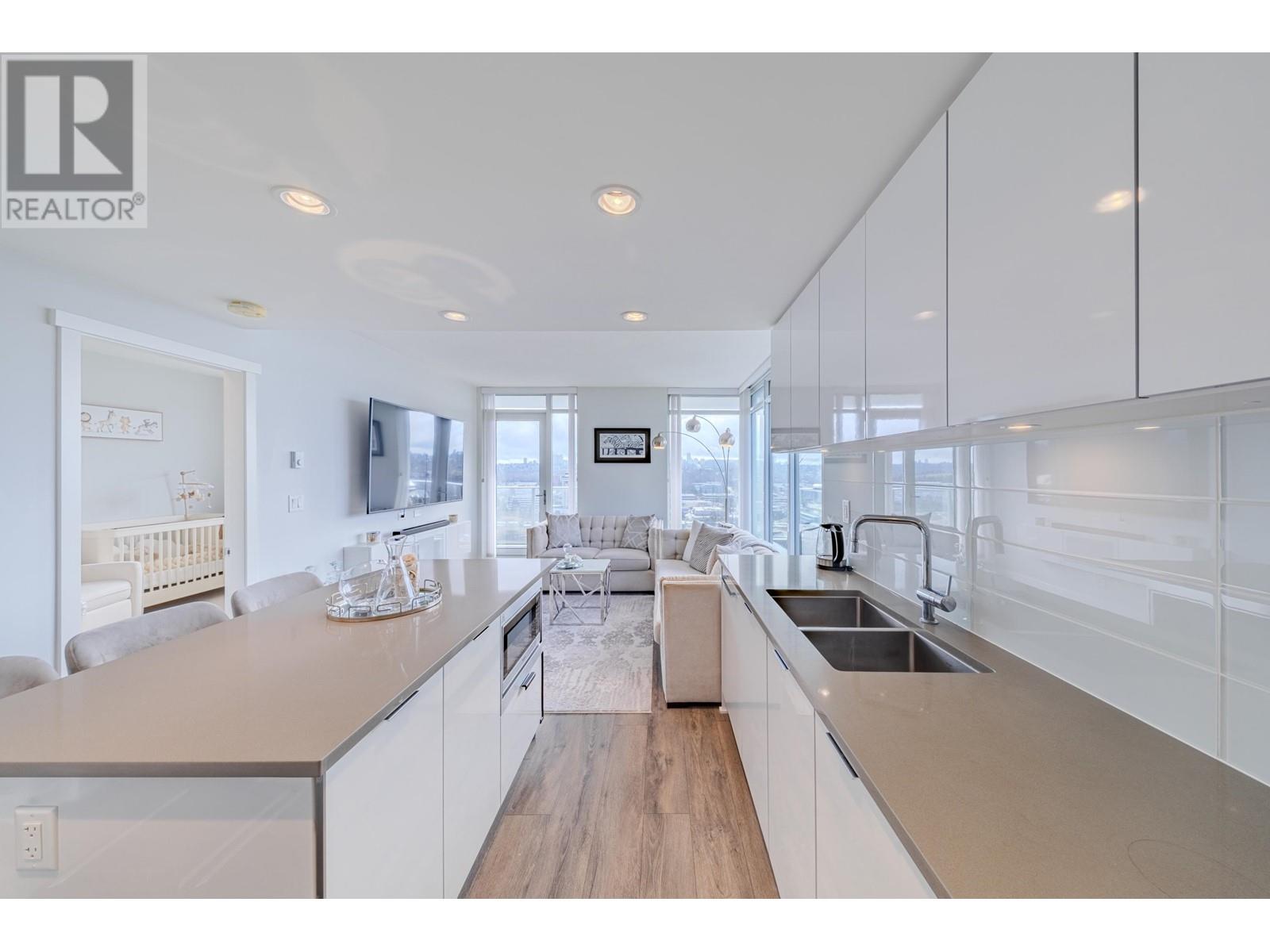 Listing Picture 4 of 32 : 2503 2388 MADISON AVENUE, Burnaby / 本拿比 - 魯藝地產 Yvonne Lu Group - MLS Medallion Club Member