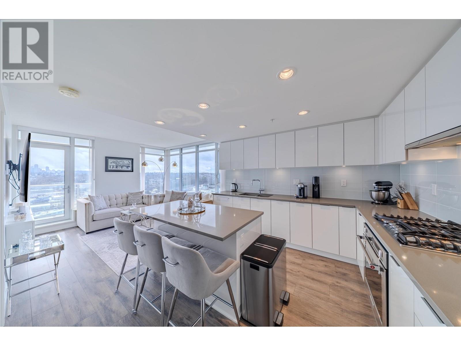 Listing Picture 2 of 32 : 2503 2388 MADISON AVENUE, Burnaby / 本拿比 - 魯藝地產 Yvonne Lu Group - MLS Medallion Club Member