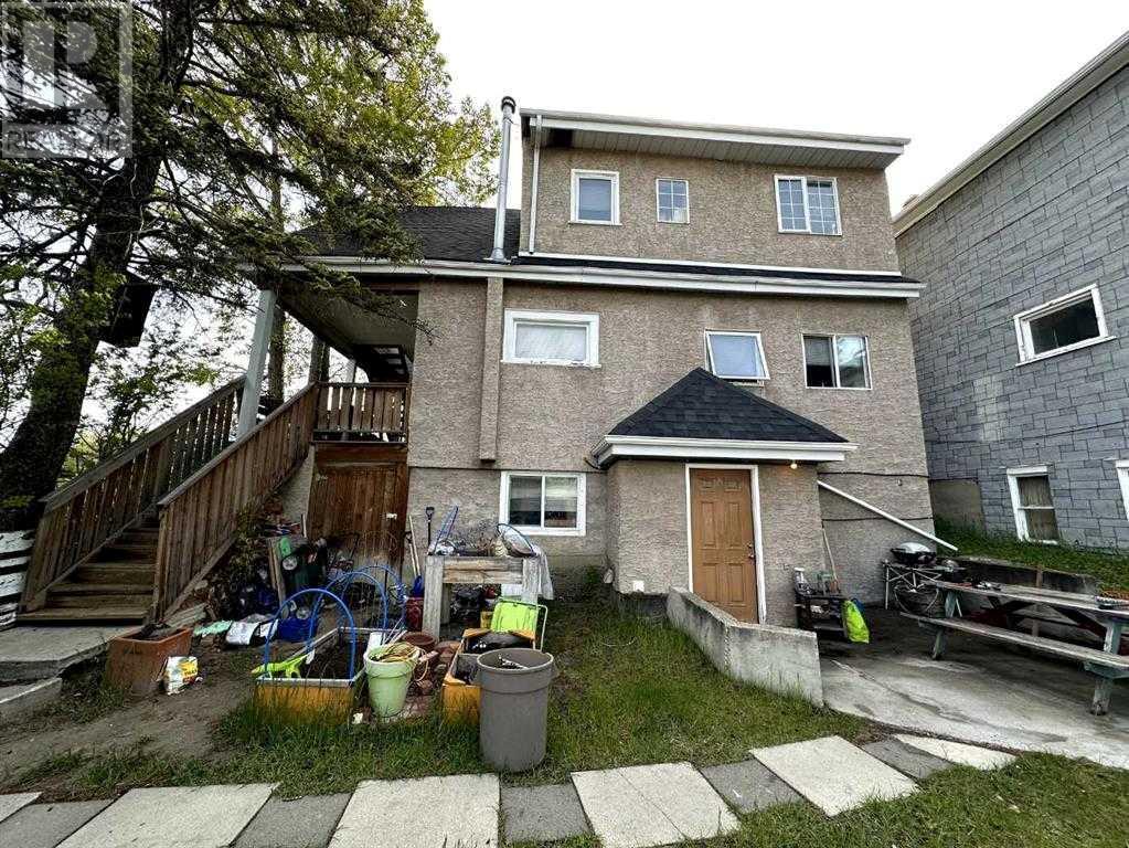 Property at 1625 23 Avenue SW image 4