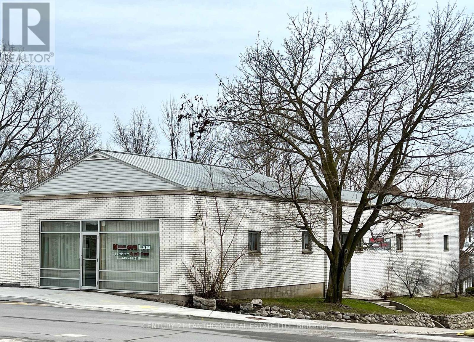 316 PICTON MAIN STREET, Prince Edward County, Ontario