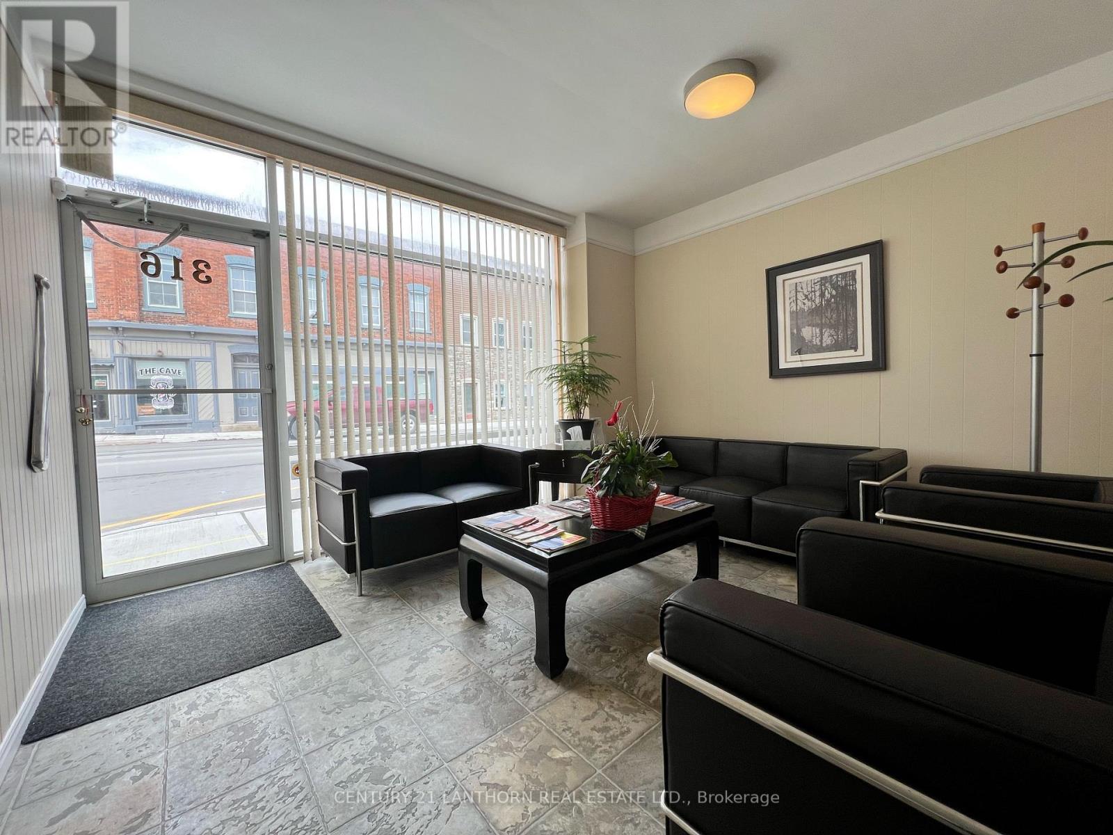 316 Picton Main Street, Prince Edward County (Picton), Ontario  K0K 2T0 - Photo 5 - X11992430