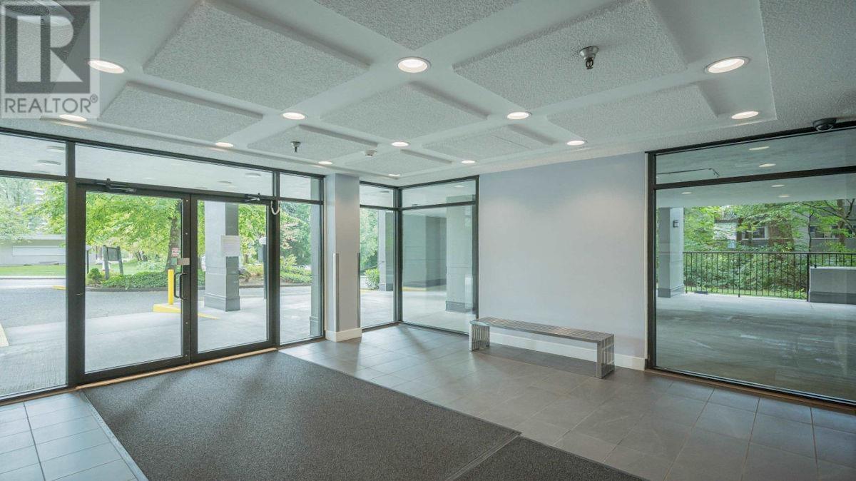 Listing Picture 31 of 40 : 1101 9541 ERICKSON DRIVE, Burnaby / 本拿比 - 魯藝地產 Yvonne Lu Group - MLS Medallion Club Member