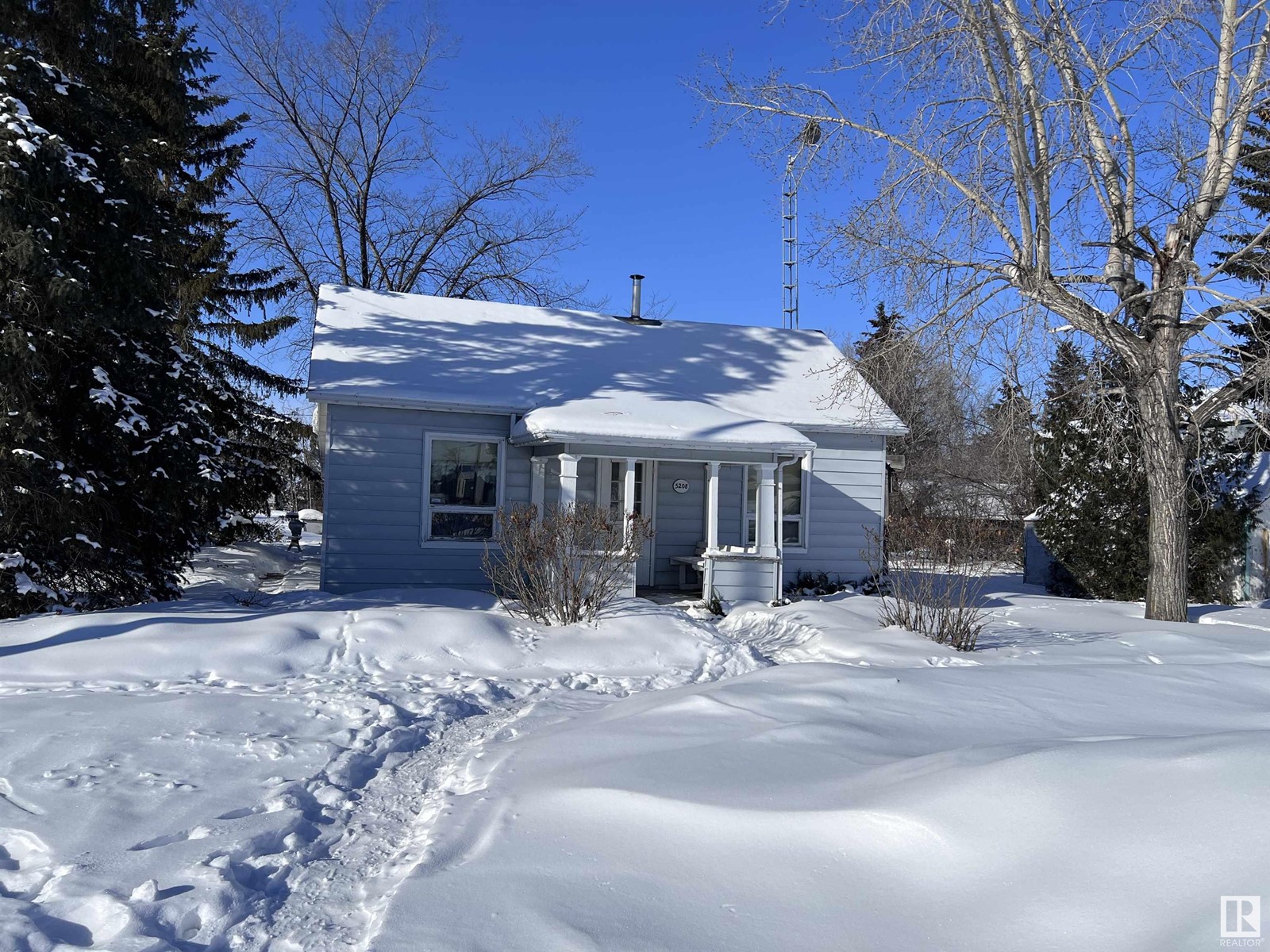 5208 51st St, Strome, Alberta  T0B 4H0 - Photo 2 - E4423225