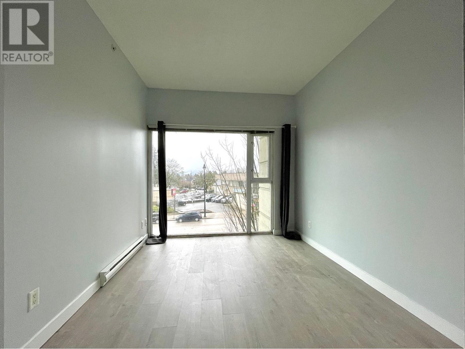 Listing Picture 7 of 11 : 210 4028 KNIGHT STREET, Vancouver / 溫哥華 - 魯藝地產 Yvonne Lu Group - MLS Medallion Club Member