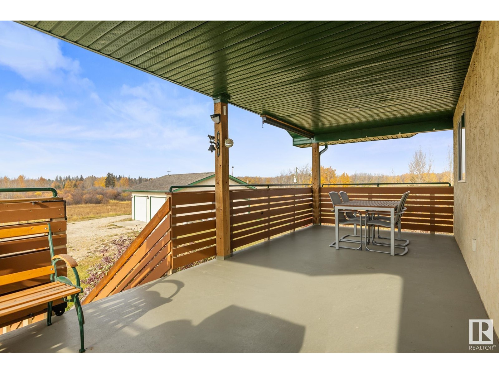 Property at 27121B TWP ROAD 534 image 1