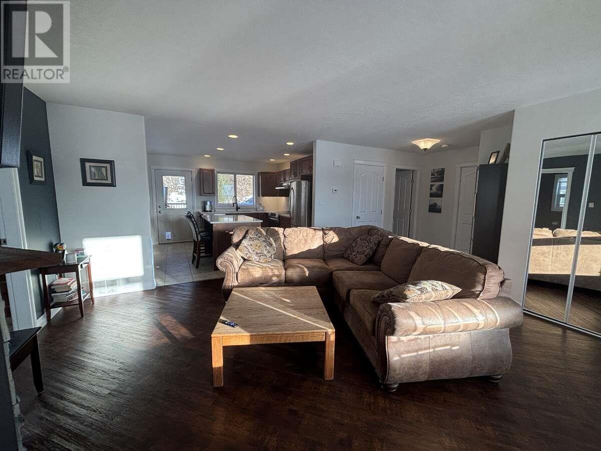 Property at 211 NICKEL RIDGE AVENUE image 2