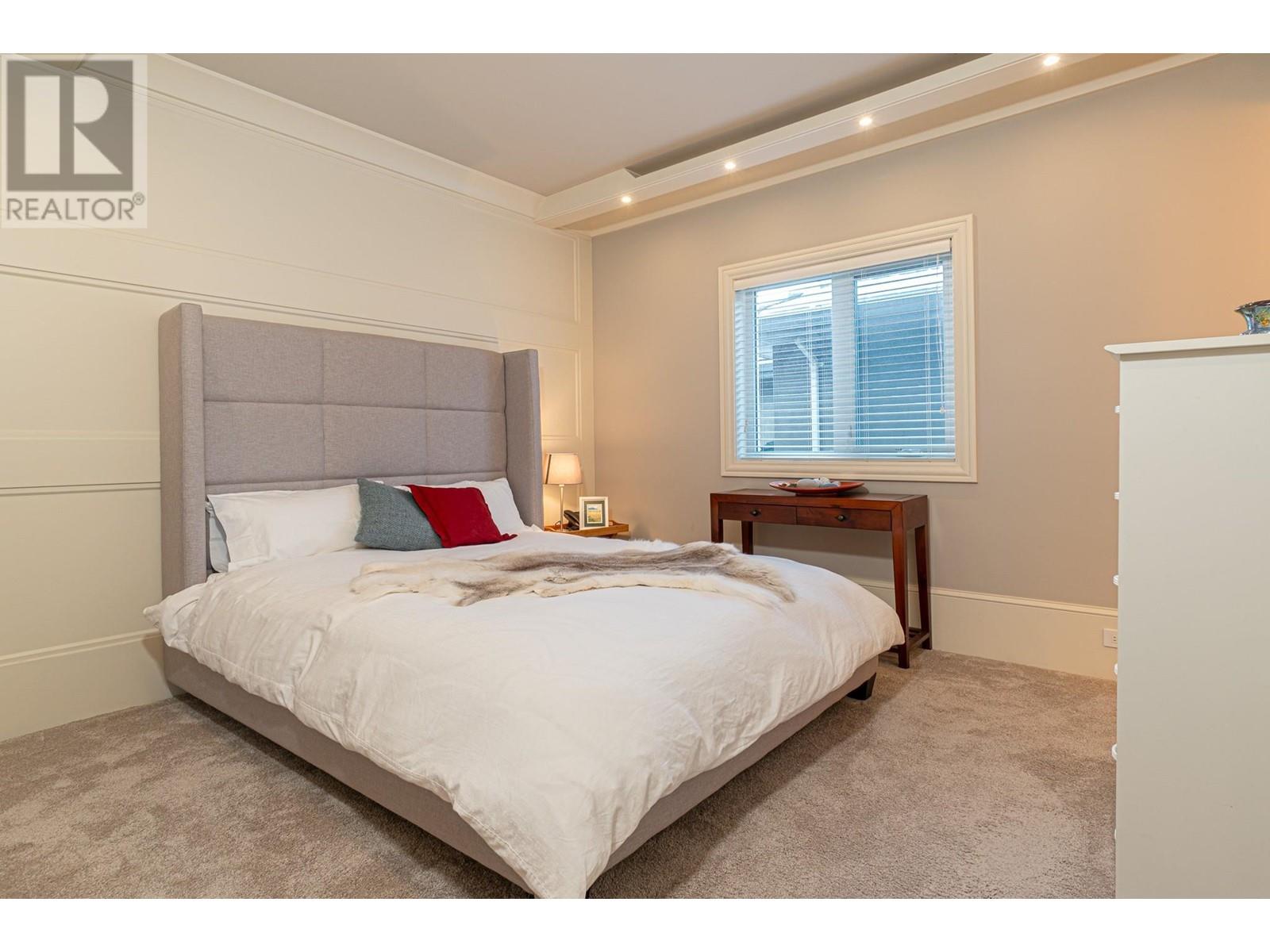 Listing Picture 26 of 38 : 8100 ROBINSON ROAD, Richmond / 烈治文 - 魯藝地產 Yvonne Lu Group - MLS Medallion Club Member