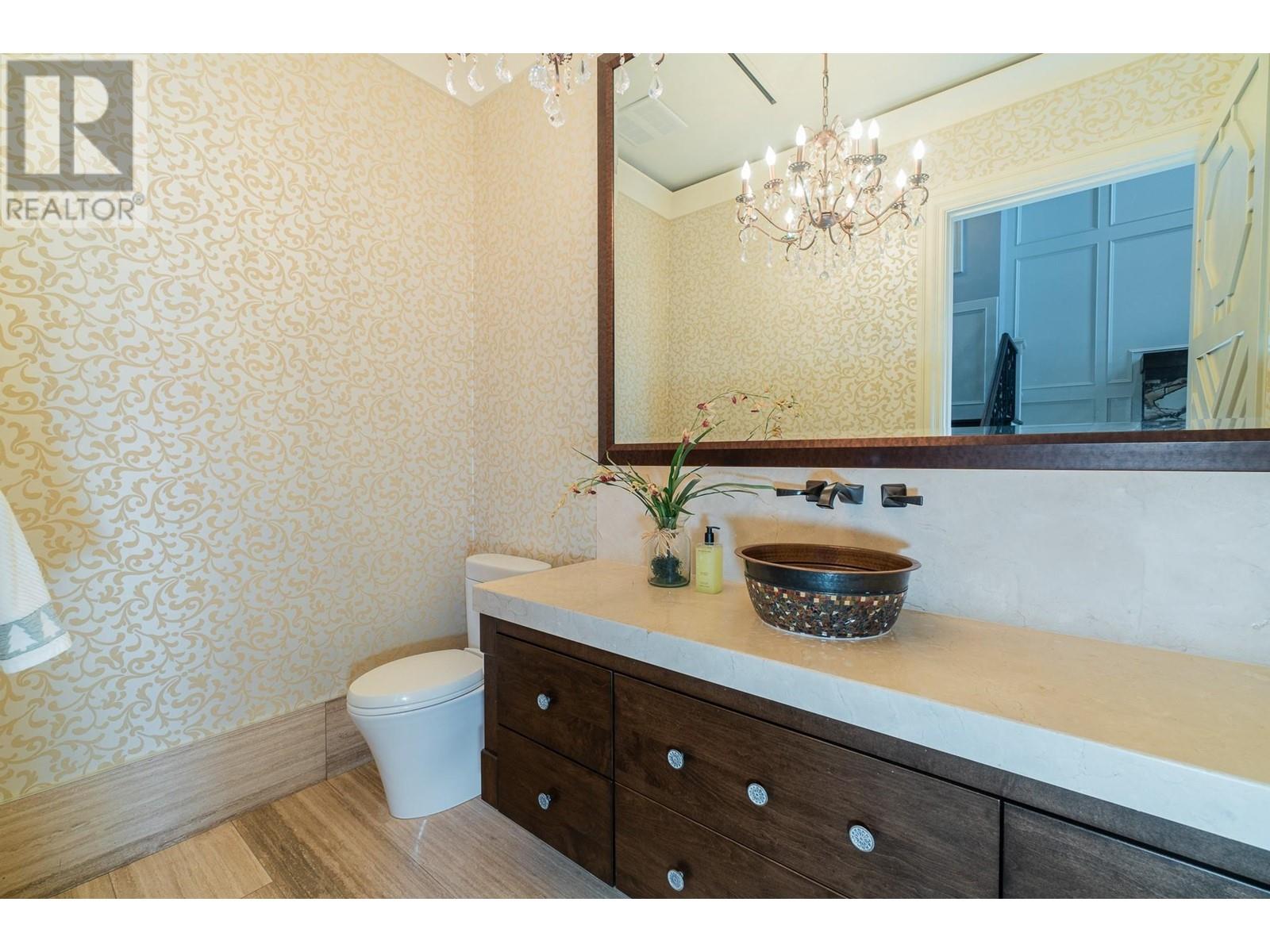 Listing Picture 8 of 38 : 8100 ROBINSON ROAD, Richmond / 烈治文 - 魯藝地產 Yvonne Lu Group - MLS Medallion Club Member