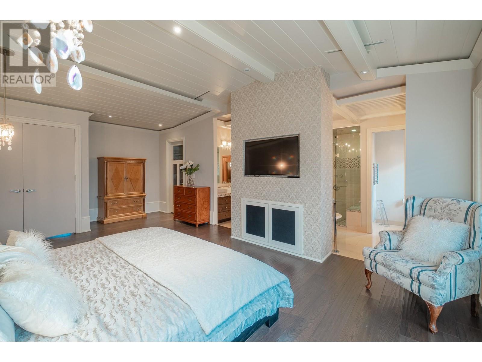 Listing Picture 19 of 38 : 8100 ROBINSON ROAD, Richmond / 烈治文 - 魯藝地產 Yvonne Lu Group - MLS Medallion Club Member