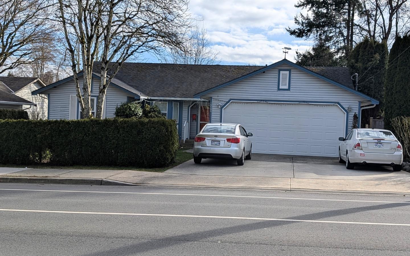 Property at 15580 20 AVENUE image 1