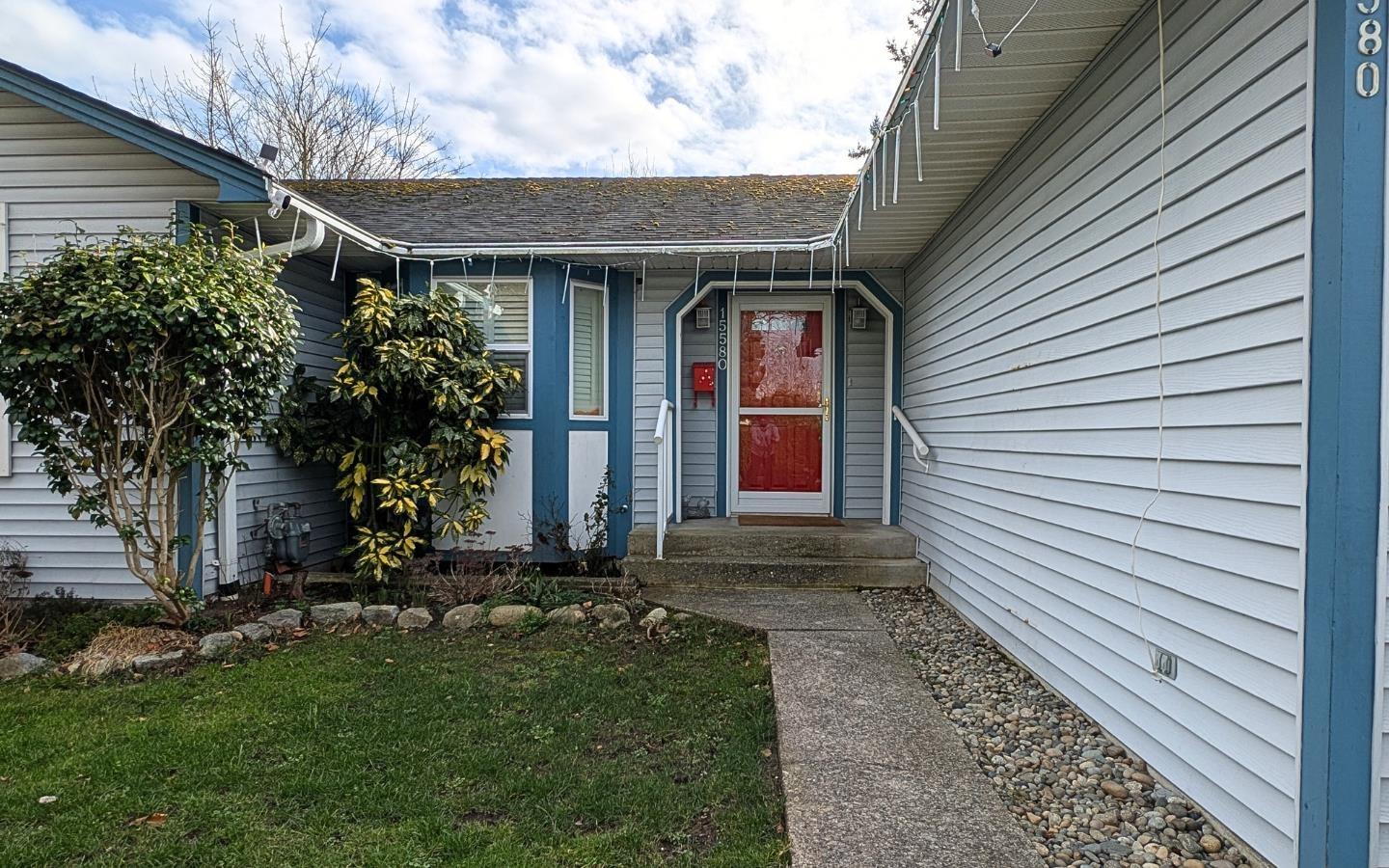 Property at 15580 20 AVENUE image 3
