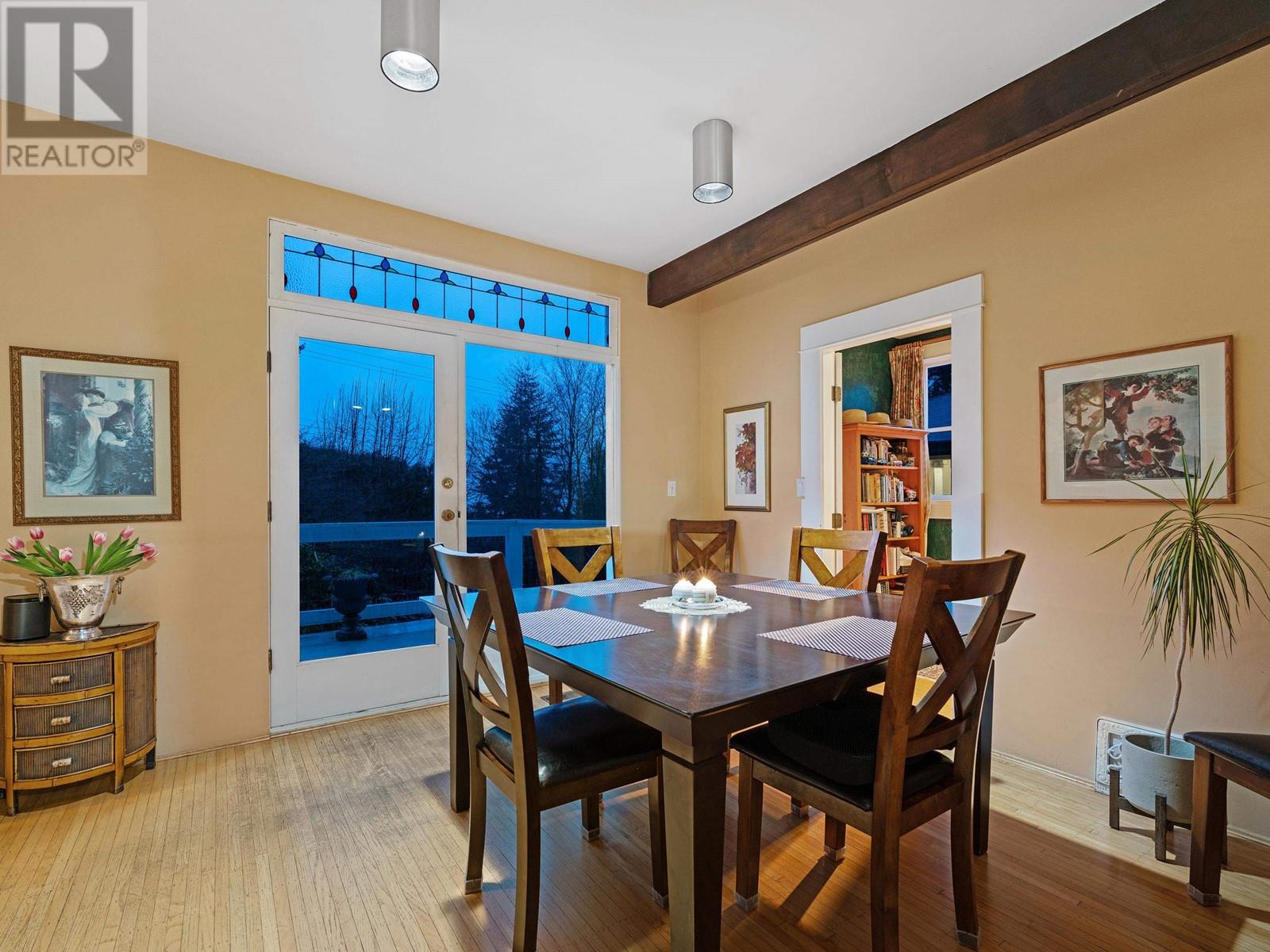 194 E Osborne Road, North Vancouver, British Columbia  V7N 1L9 - Photo 15 - R2971659