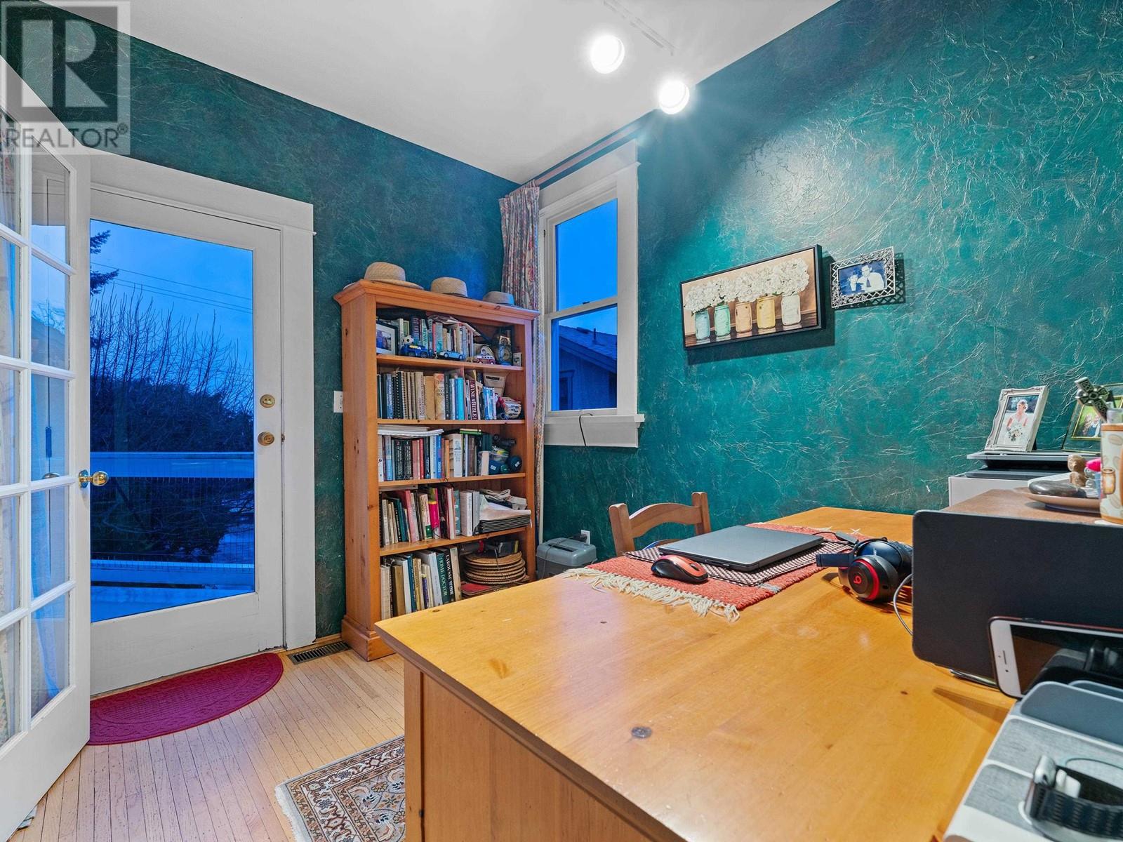 194 E Osborne Road, North Vancouver, British Columbia  V7N 1L9 - Photo 20 - R2971659