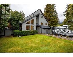 1611 LOCKEHAVEN ROAD, North Vancouver, British Columbia