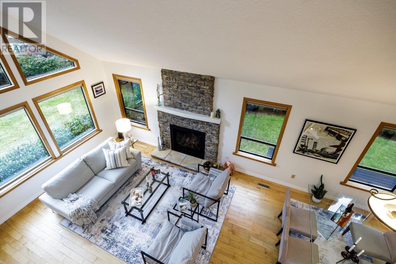 1611 Lockehaven Road, North Vancouver, British Columbia  V7G 2H3 - Photo 15 - R2968809