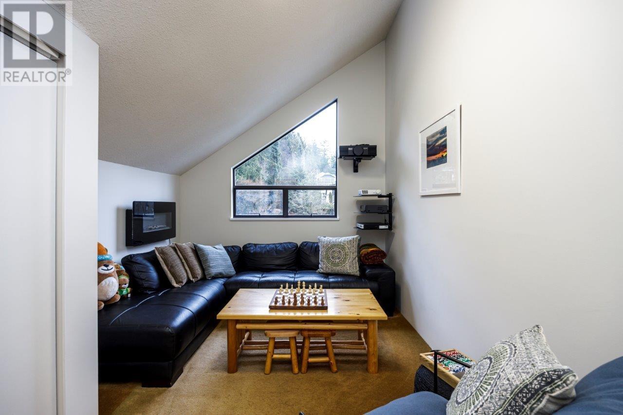 1611 Lockehaven Road, North Vancouver, British Columbia  V7G 2H3 - Photo 30 - R2968809