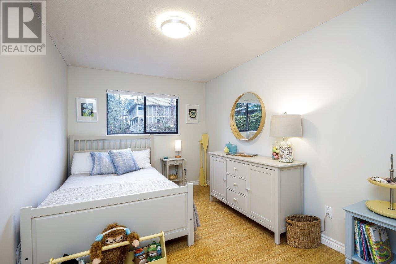1611 Lockehaven Road, North Vancouver, British Columbia  V7G 2H3 - Photo 21 - R2968809