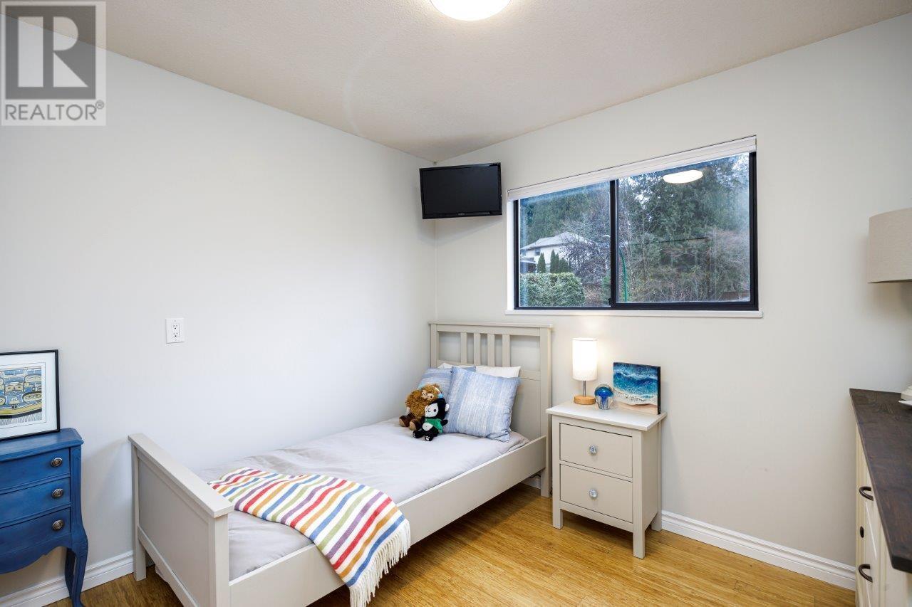 1611 Lockehaven Road, North Vancouver, British Columbia  V7G 2H3 - Photo 22 - R2968809