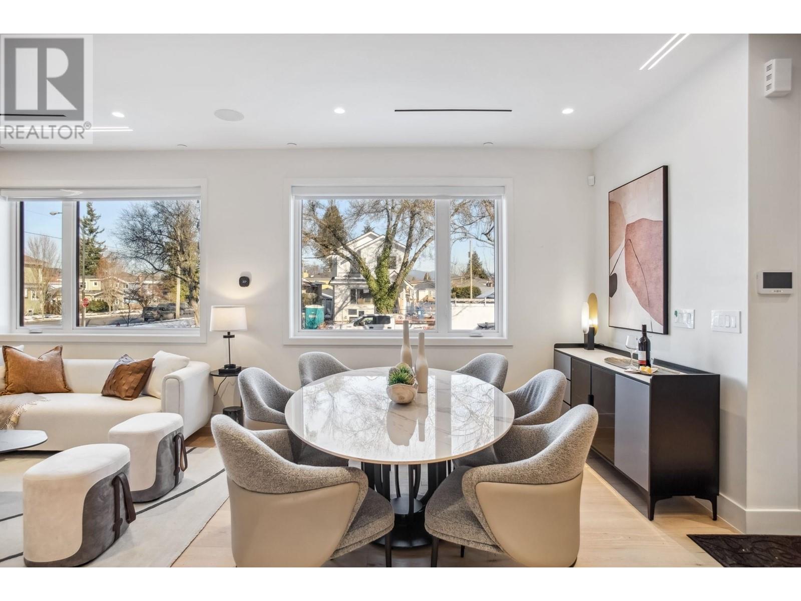 Listing Picture 12 of 40 : 2792 W 21ST AVENUE, Vancouver / 溫哥華 - 魯藝地產 Yvonne Lu Group - MLS Medallion Club Member