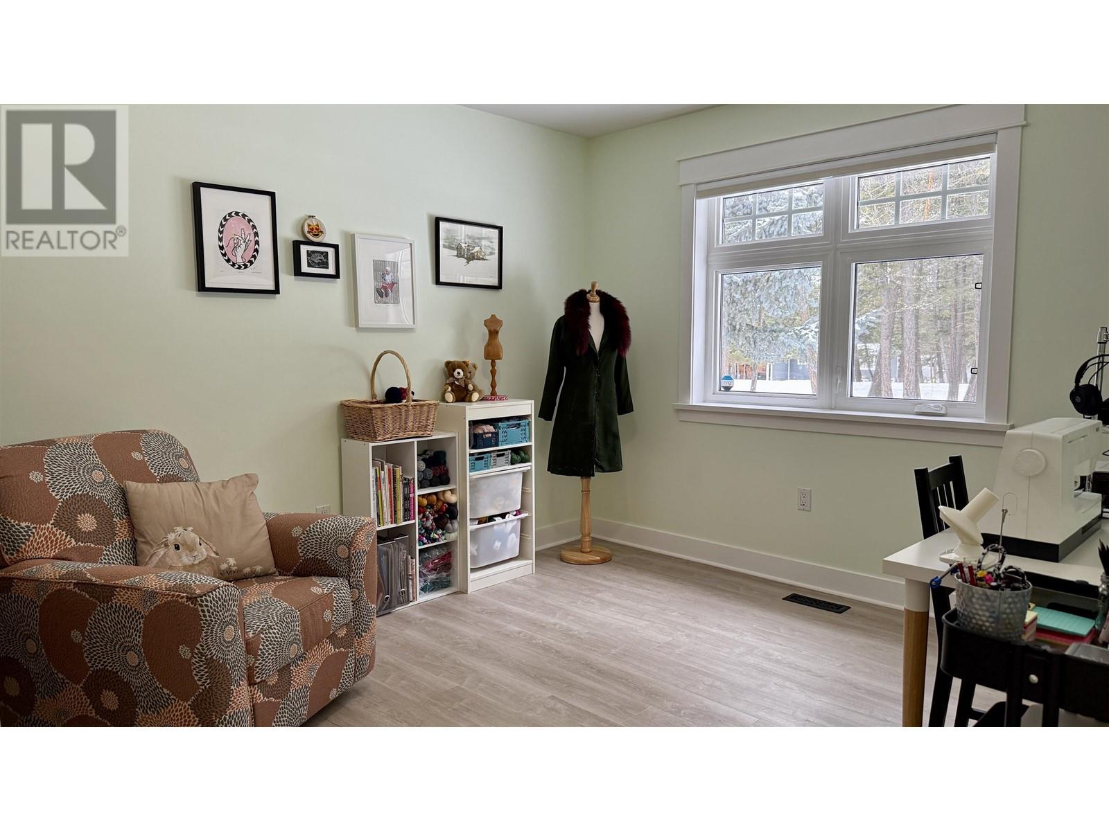 5450 Donsleequa Court, 108 Mile Ranch, British Columbia  V0K 2Z0 - Photo 21 - R2969179