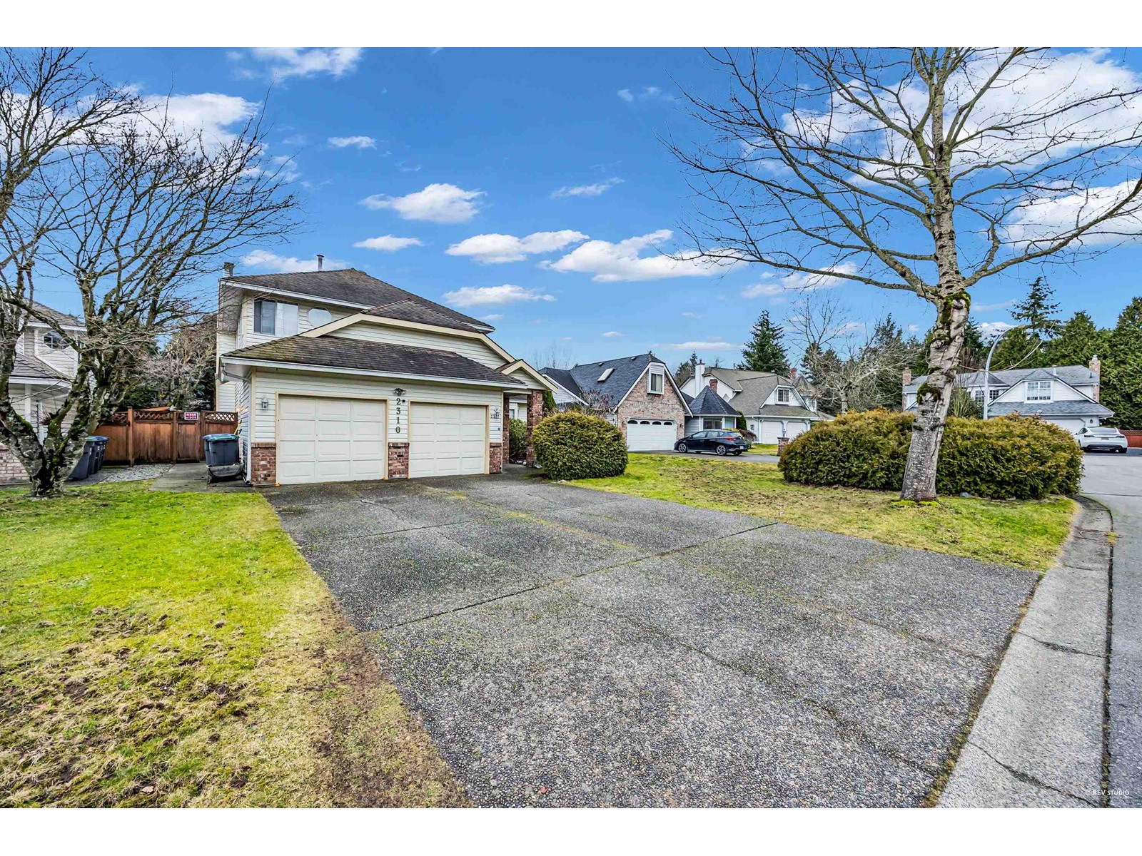 Property at 2310 151A STREET image 3