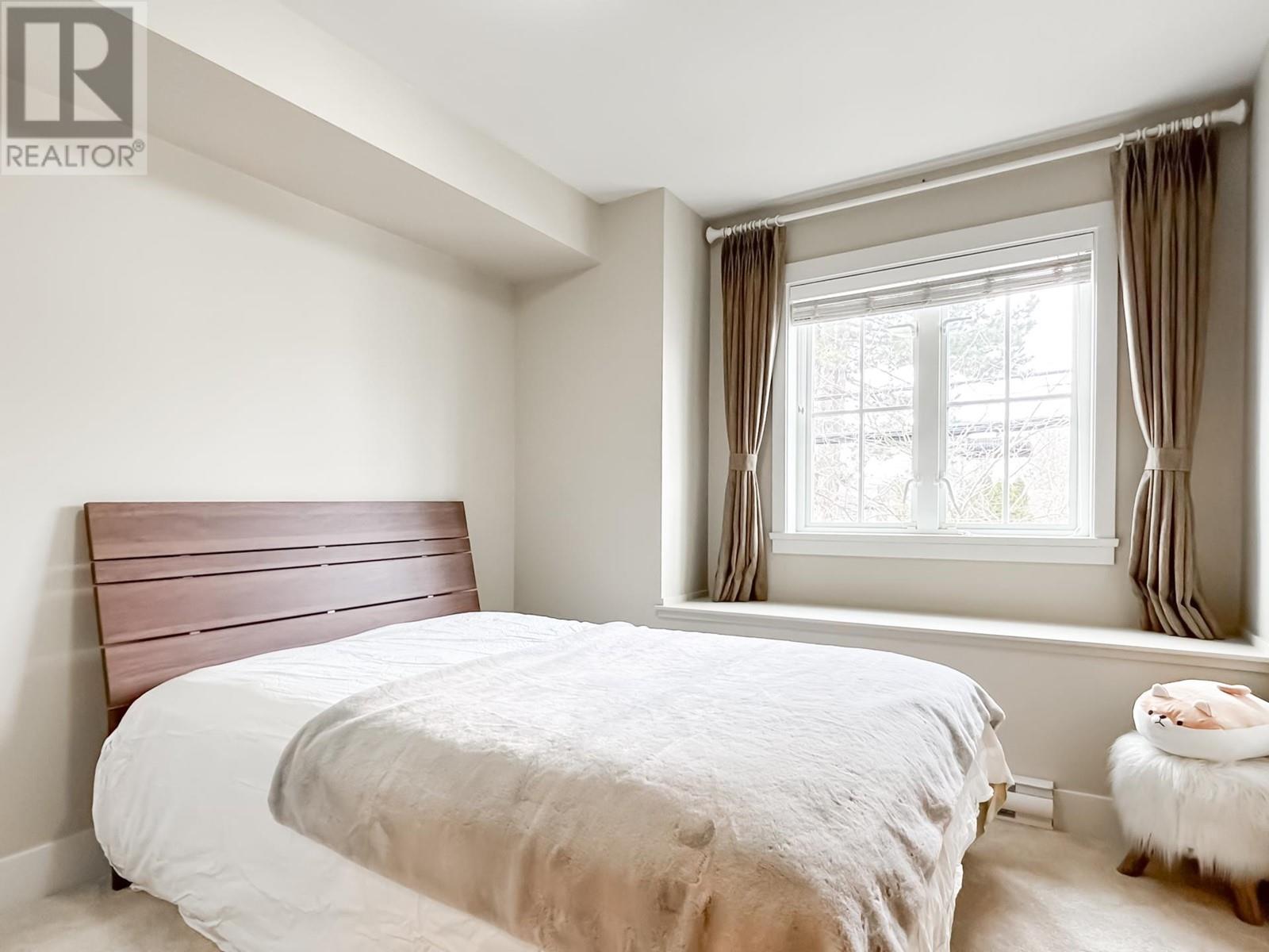 Listing Picture 22 of 34 : 6129 OAK STREET, Vancouver / 溫哥華 - 魯藝地產 Yvonne Lu Group - MLS Medallion Club Member