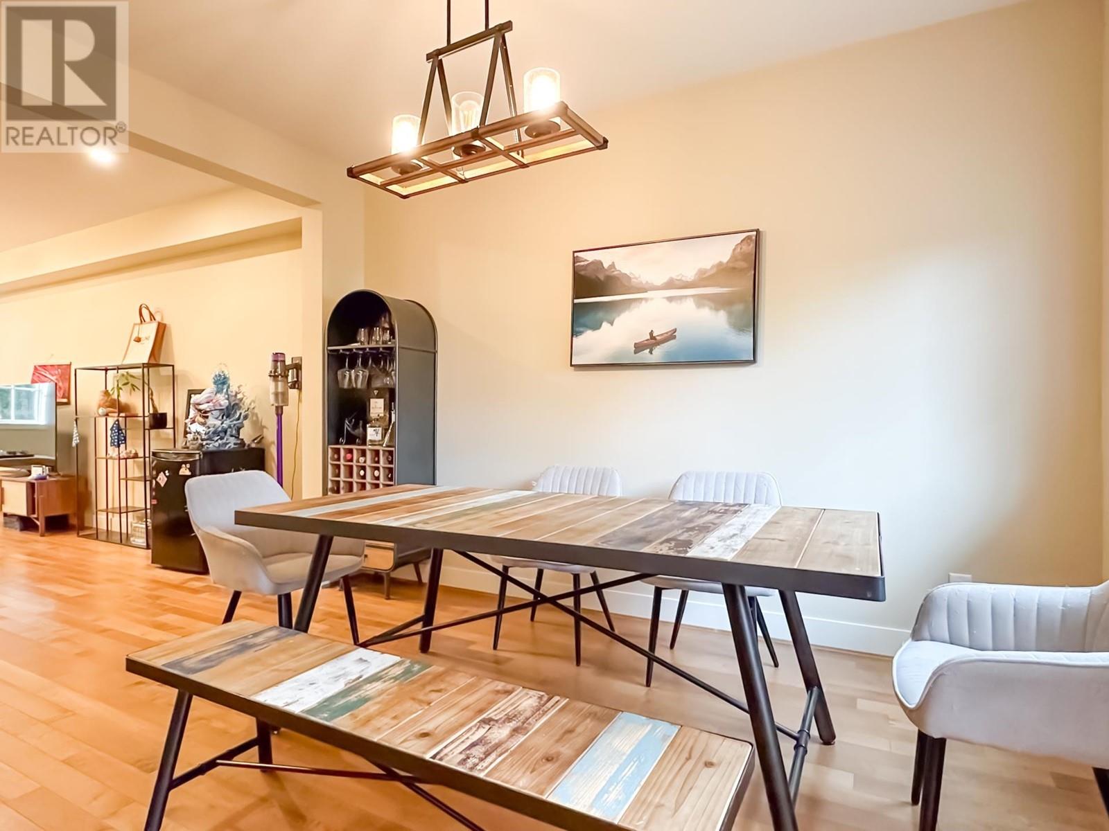 Listing Picture 17 of 34 : 6129 OAK STREET, Vancouver / 溫哥華 - 魯藝地產 Yvonne Lu Group - MLS Medallion Club Member