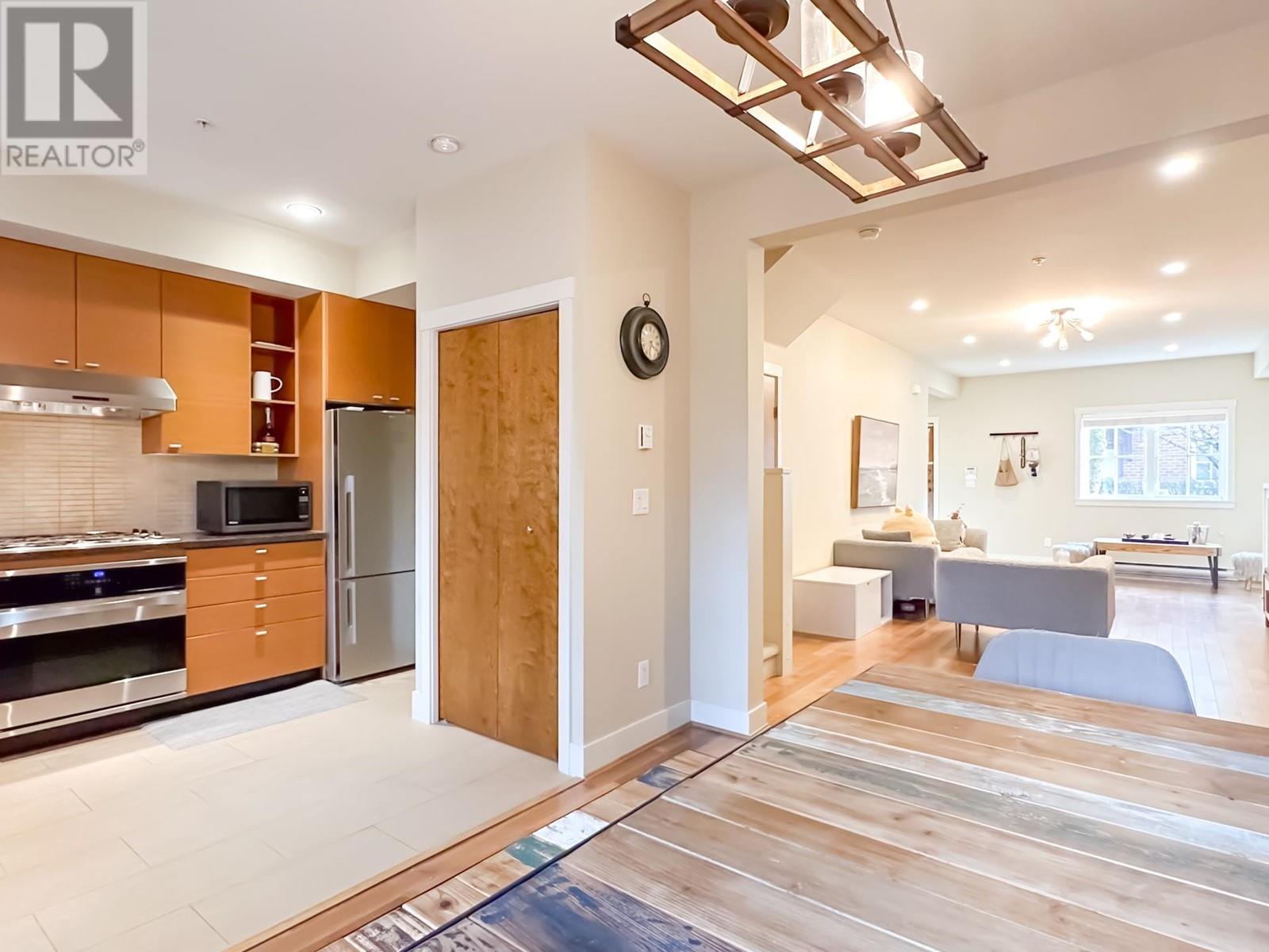 Listing Picture 10 of 34 : 6129 OAK STREET, Vancouver / 溫哥華 - 魯藝地產 Yvonne Lu Group - MLS Medallion Club Member