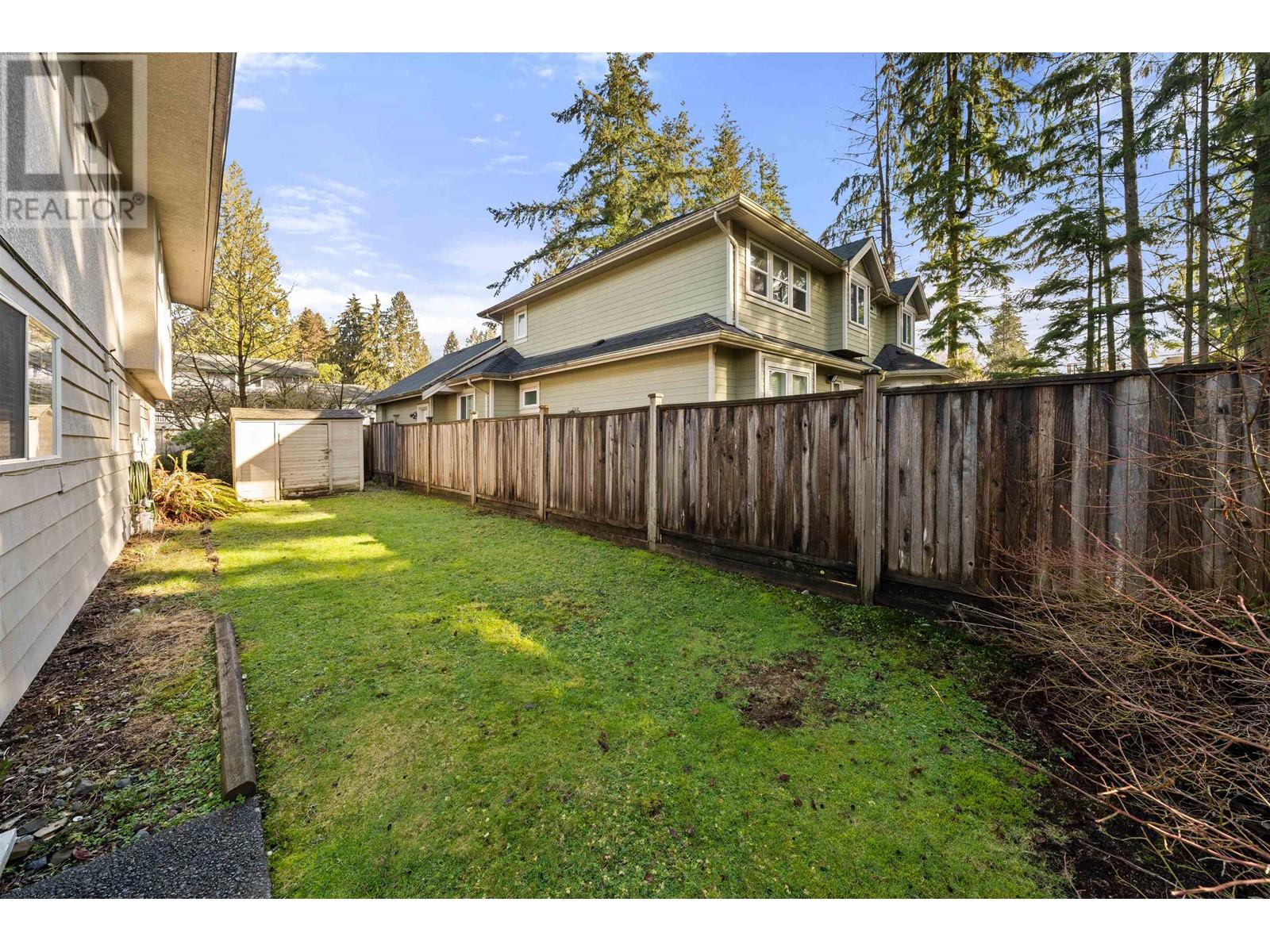 783 Vinedale Road, North Vancouver, British Columbia  V7K 1A1 - Photo 3 - R2971664