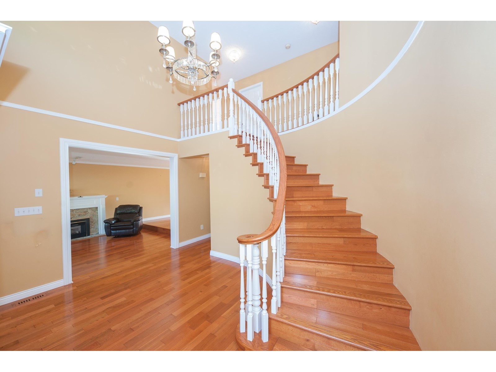 20478 69 Avenue, Langley, British Columbia  V2Y 1R2 - Photo 4 - R2870838