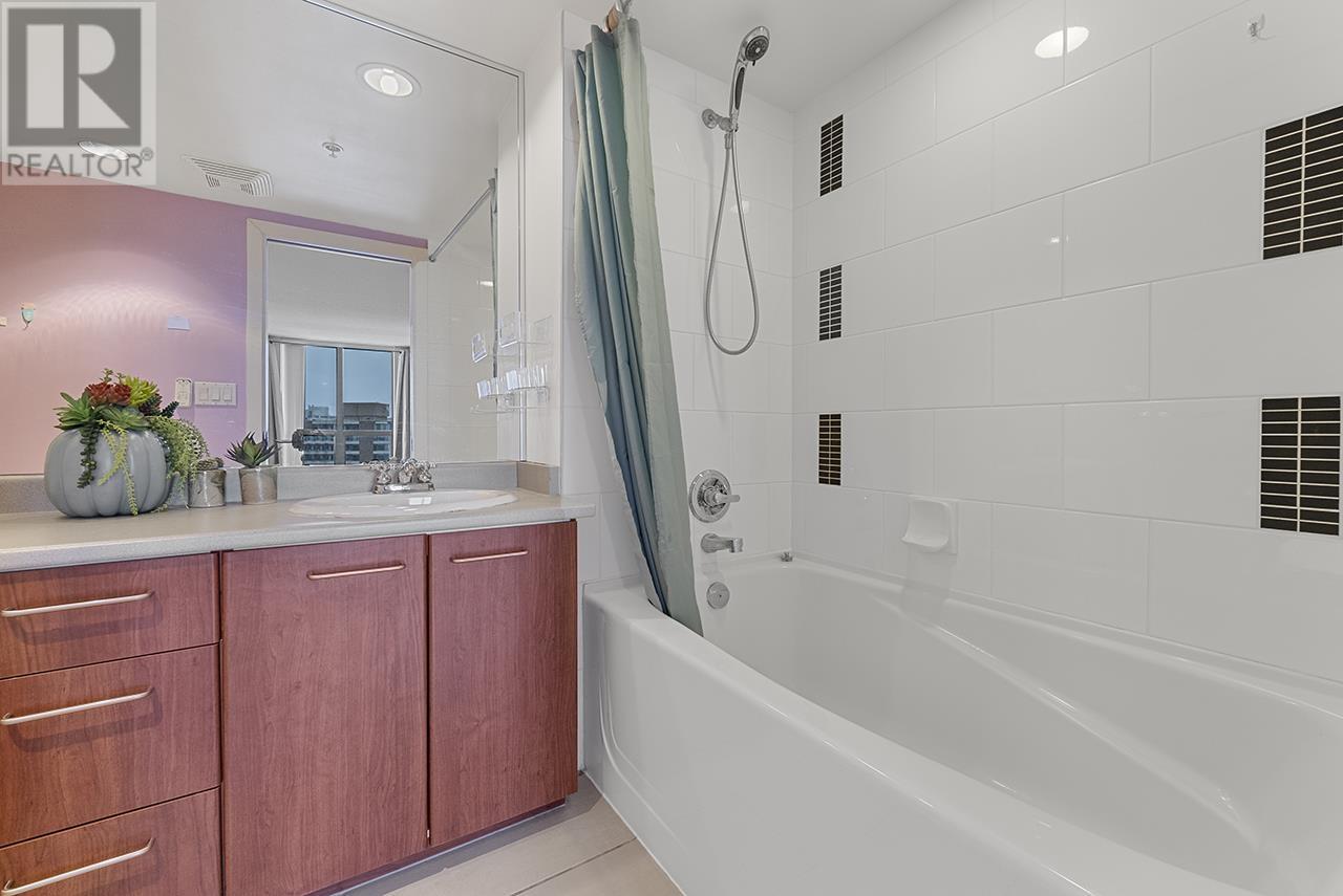 1503 4333 Central Boulevard, Burnaby, British Columbia  V5H 4W8 - Photo 15 - R2971626