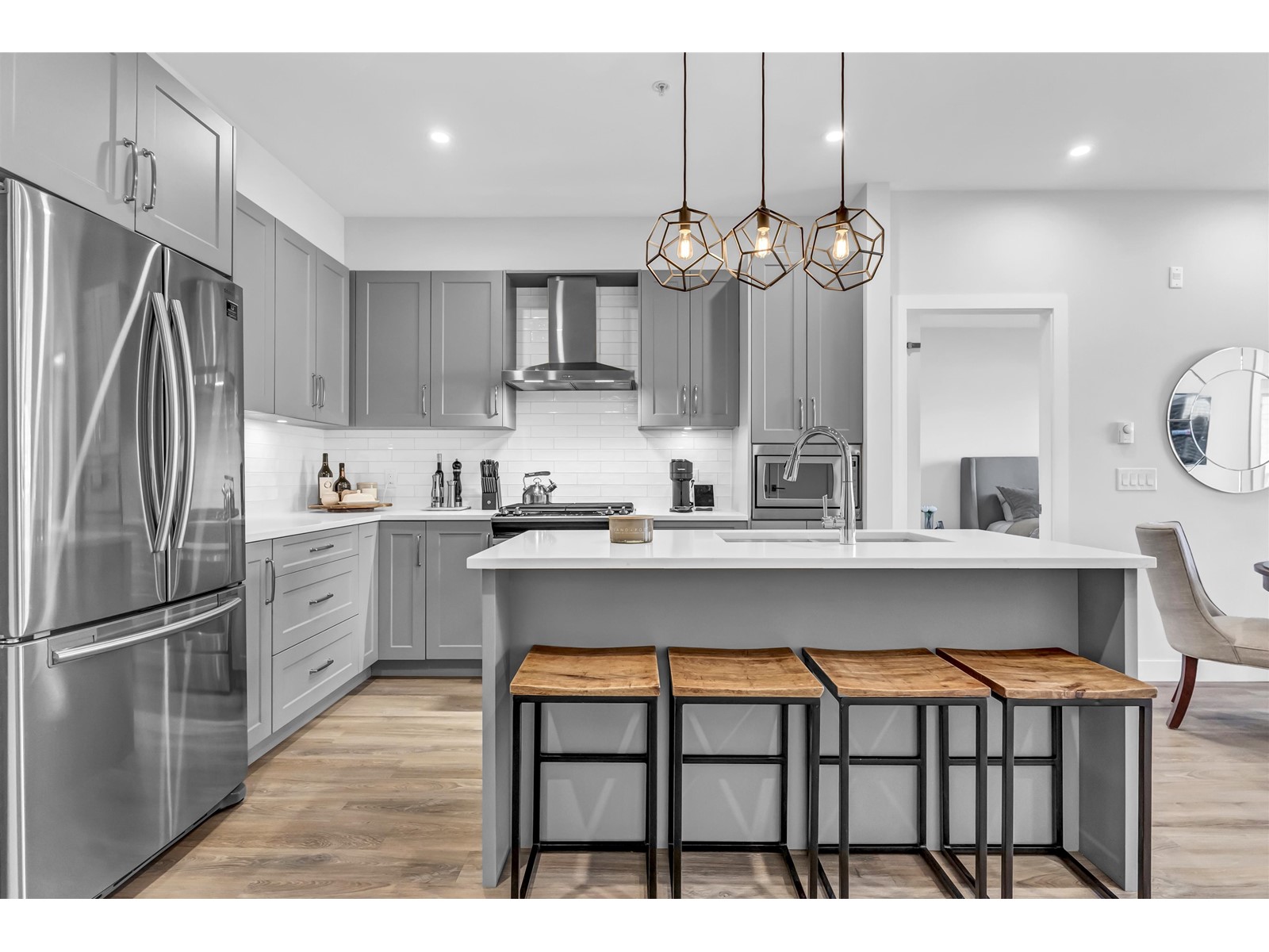 312 15436 31 Avenue, Surrey, British Columbia  V3Z 1H3 - Photo 2 - R2971657