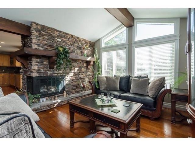 Property at 17570 92 AVENUE image 3