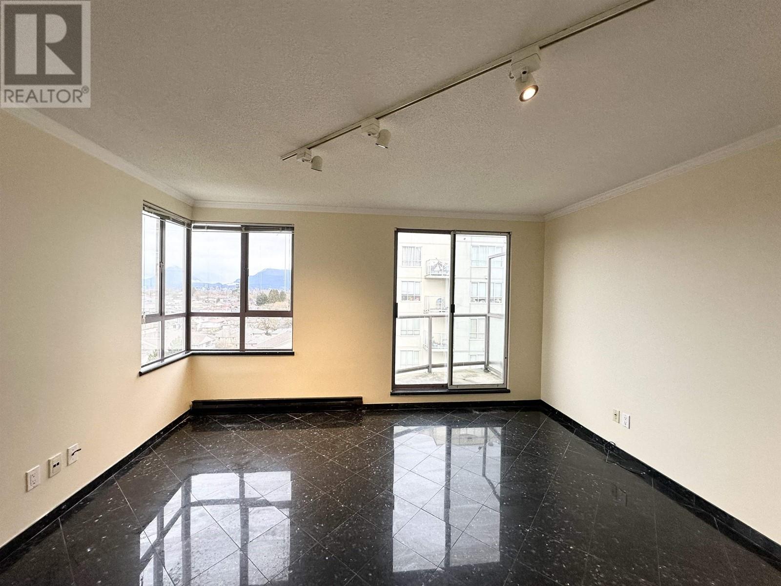 Listing Picture 22 of 24 : 1109 3455 ASCOT PLACE, Vancouver / 溫哥華 - 魯藝地產 Yvonne Lu Group - MLS Medallion Club Member